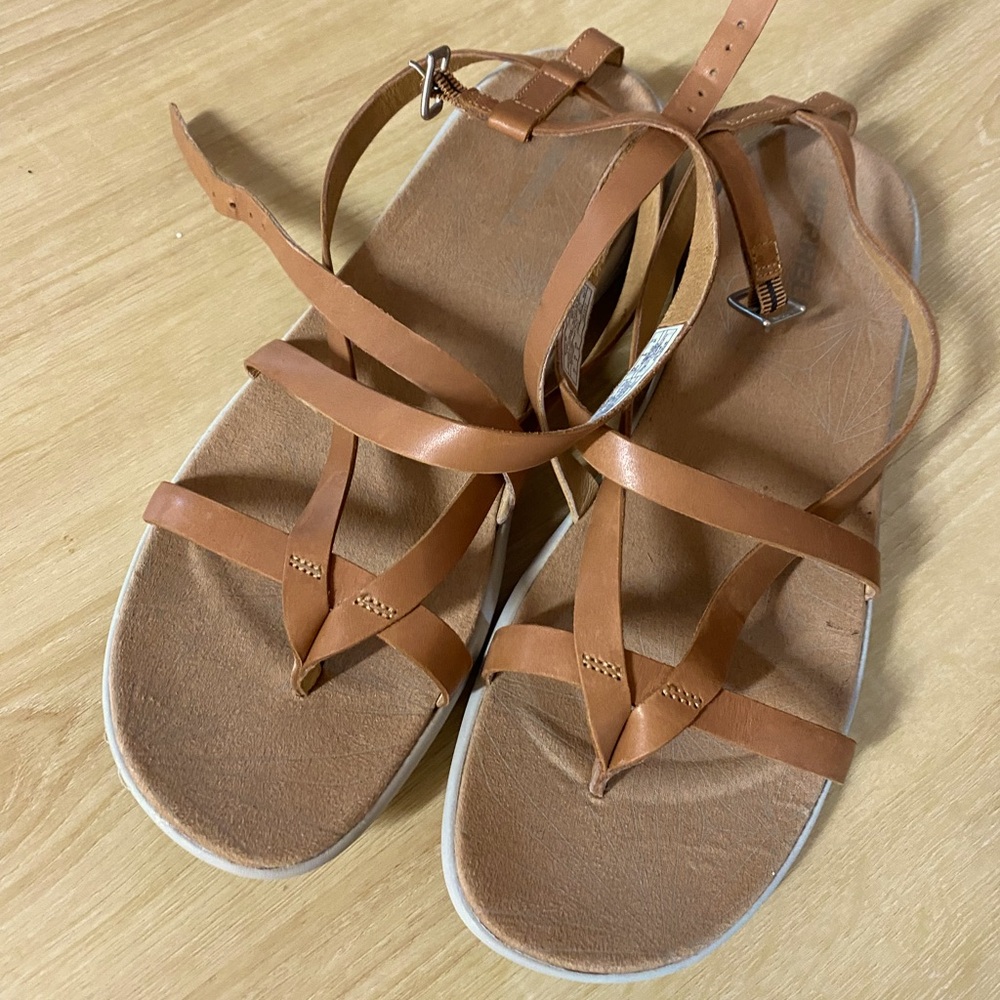 New MERRELL strappy sandals.